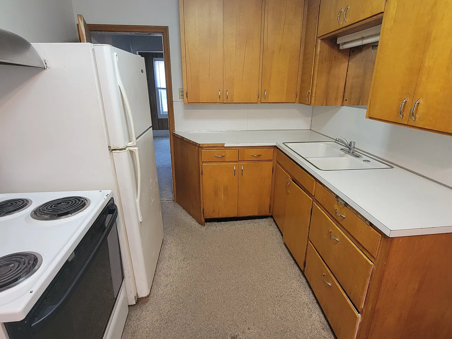 3 bed, 984 sqft, $1,050 — Photo 3