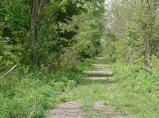 116 N Woodruff Rd, Wolcottville, IN 46795