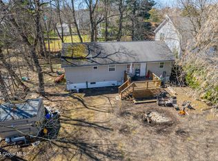 99 1/2 Walworth St, Saratoga Springs, NY 12866