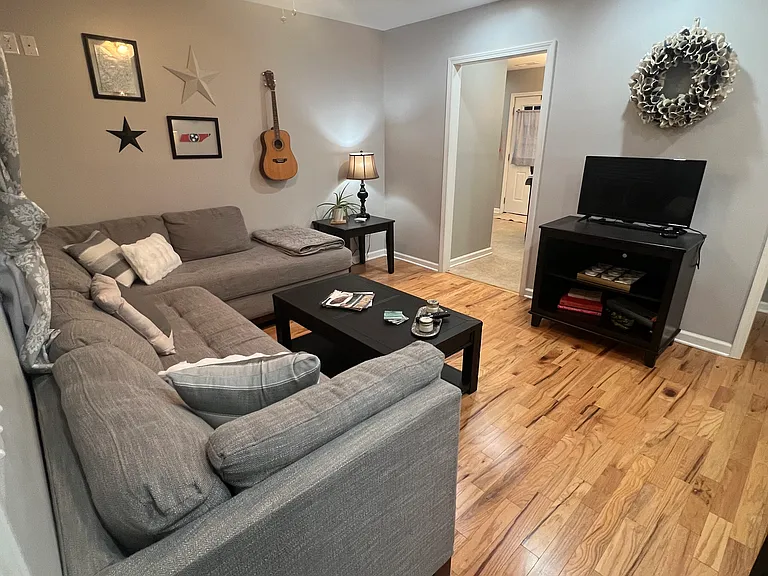 4607 Grinstead Pl — Photo 3