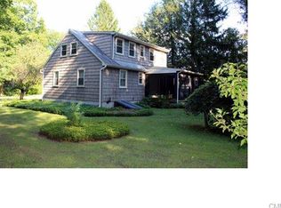 32 Middle River Rd, Danbury, CT 06811