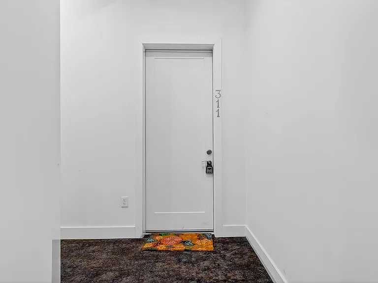 1329 4th Ave S #311 — Photo 2