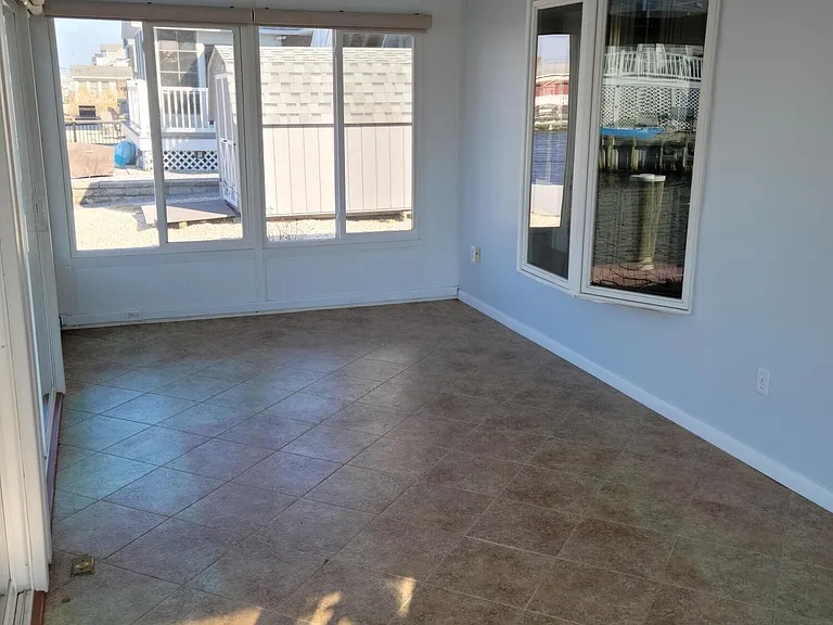 805 Forepeak Dr — Photo 11