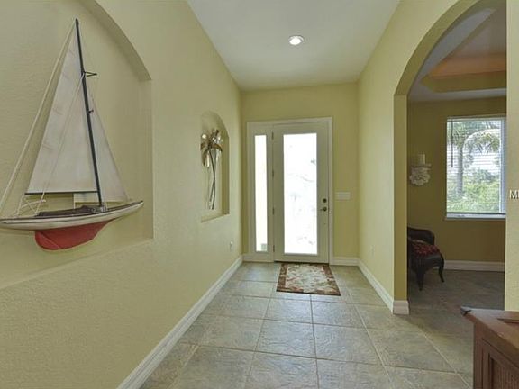 4th image of 182 Island Cir