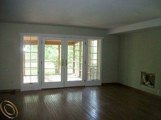 2nd image of 1672 Woodfield Blvd
