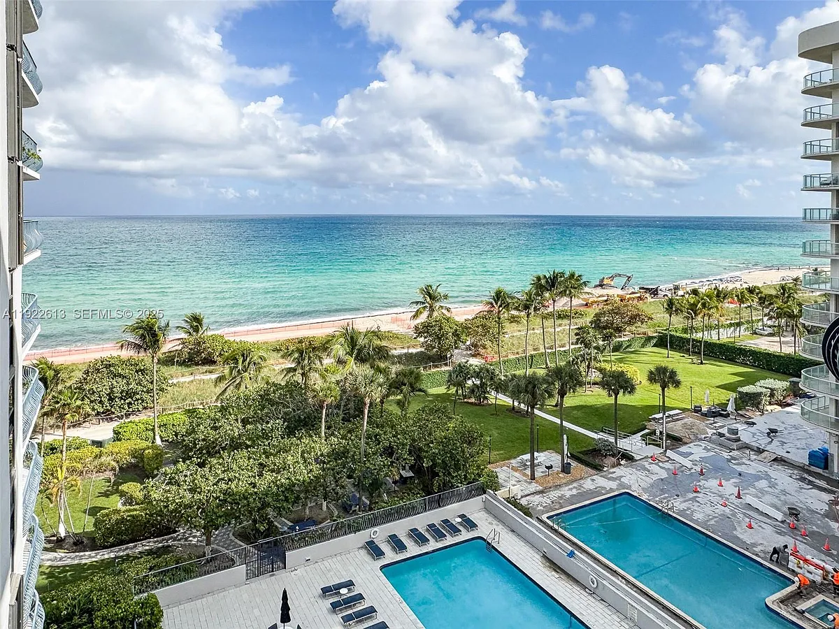 Building Photo - 8877 Collins Ave #809
