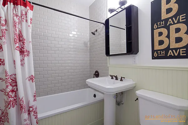 Sold by aptsandlofts.com | media 1