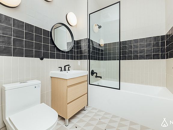 2nd image of 312 Devoe St APT 1D