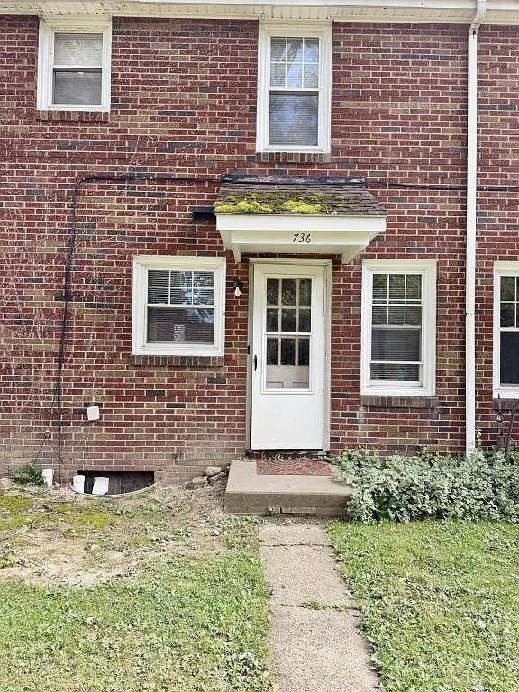 728 West St. — Photo 2