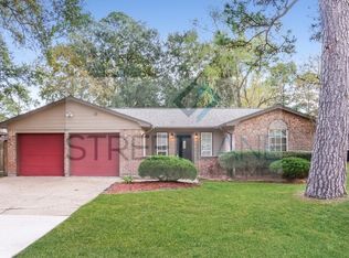 10022 Lost Pine Dr, Baytown, TX 77521