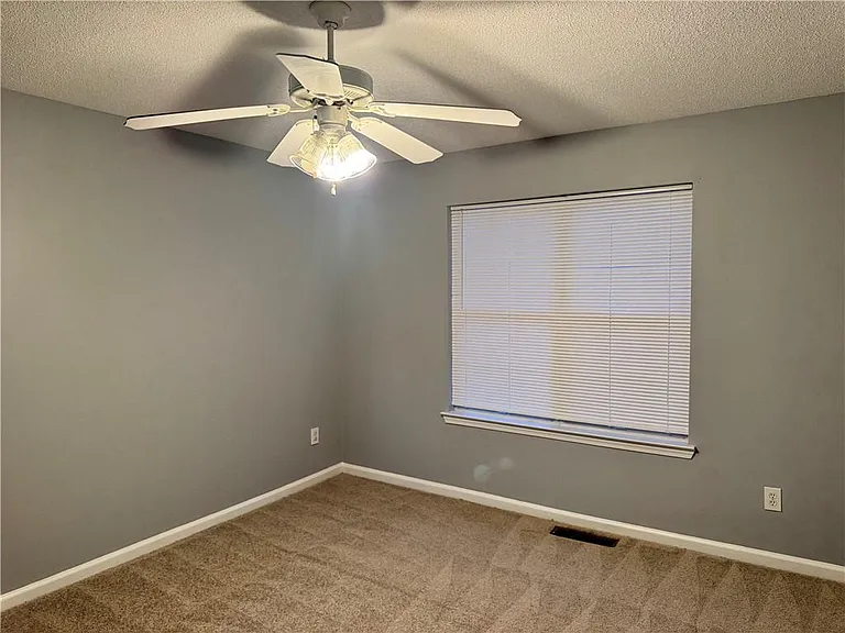 2468 Brianna Dr — Photo 11