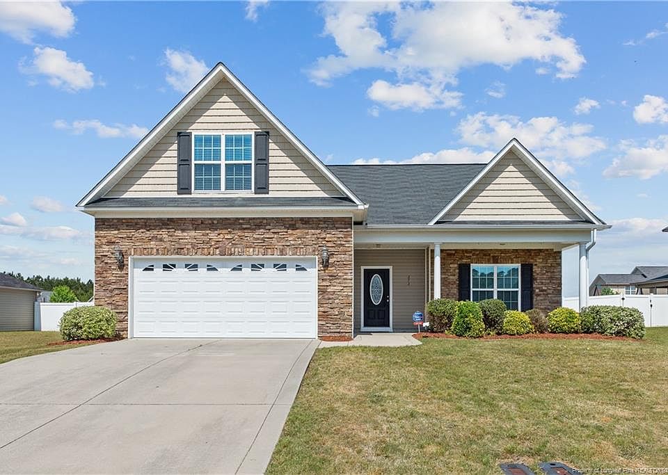 1st image of 272 Stockbridge Dr