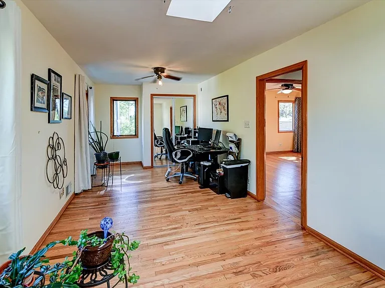 2961 Union St — Photo 18