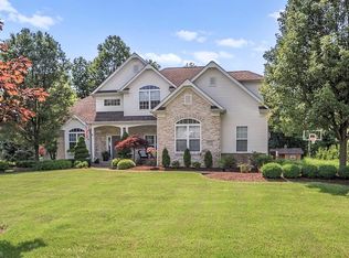 6600 Deerhaven Dr, Concord Township, OH 44077