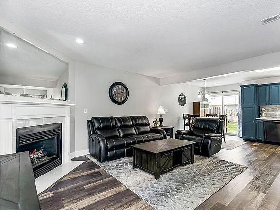 5th image of 1317 SE Norwood Dr