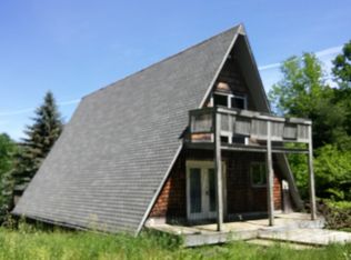 517 Skyline Trl, Chester, MA 01011