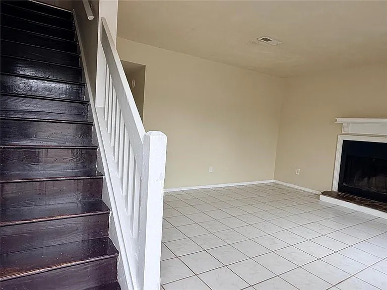 61 Caboose Ct — Photo 6