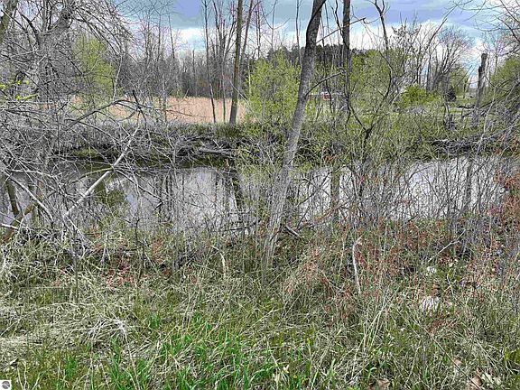4th image of Nka Pine River Rd