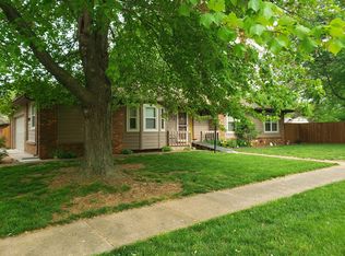 1607 W Tracy St, Springfield, MO 65807