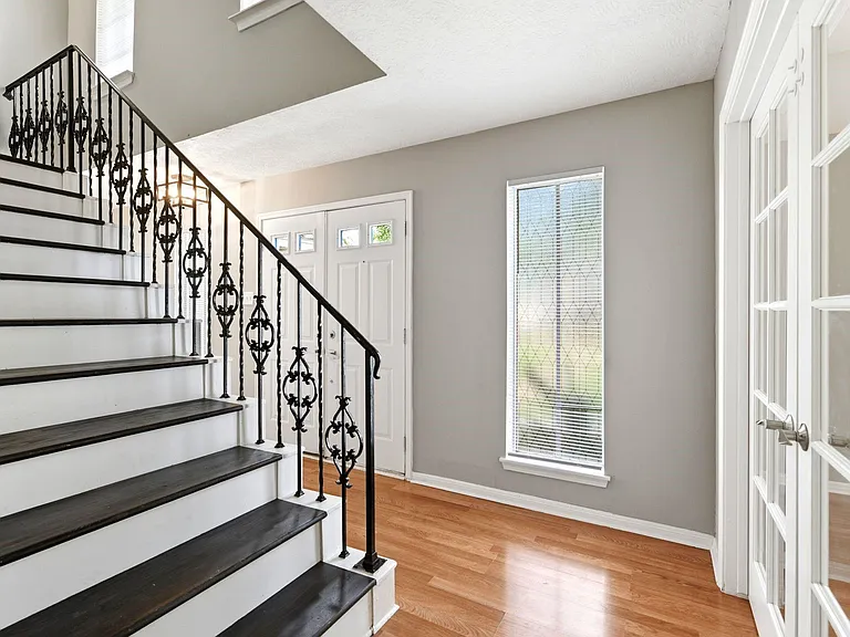 7902 Lichen Ln — Photo 6