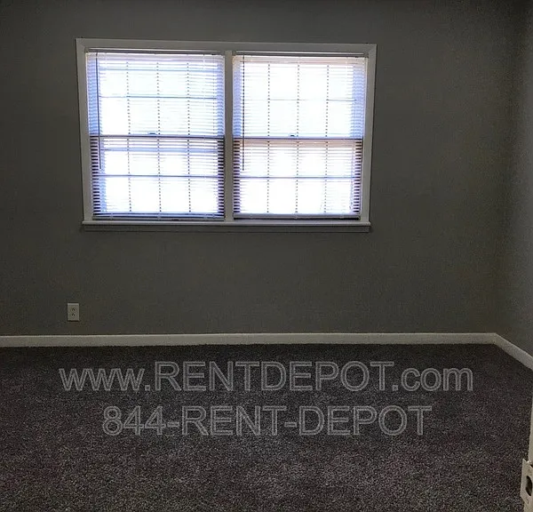 1330 SE 2nd St #112 — Photo 5