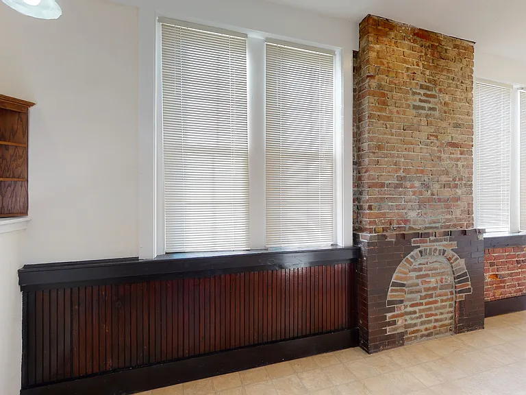 320 S 2nd St #D — Photo 3