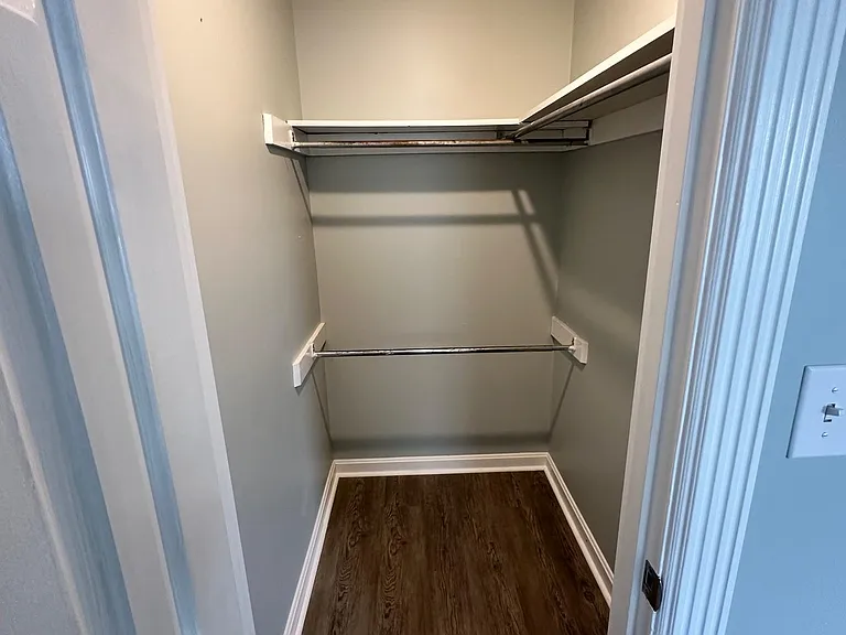 40 Greenbriar Dr #1A — Photo 8
