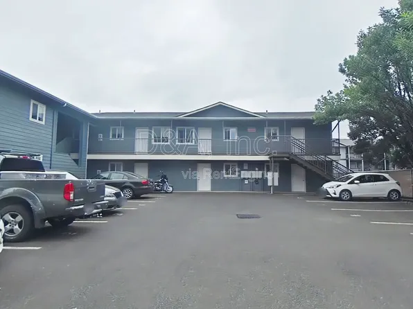 725 SW 13th St #5, Corvallis, OR 97333