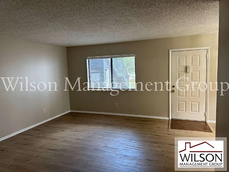 2365 Oak Park Way — Photo 6