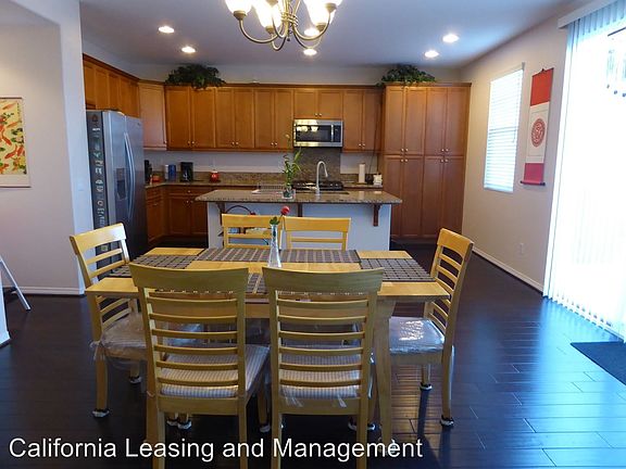 3rd image of 28826 Panorama Ct