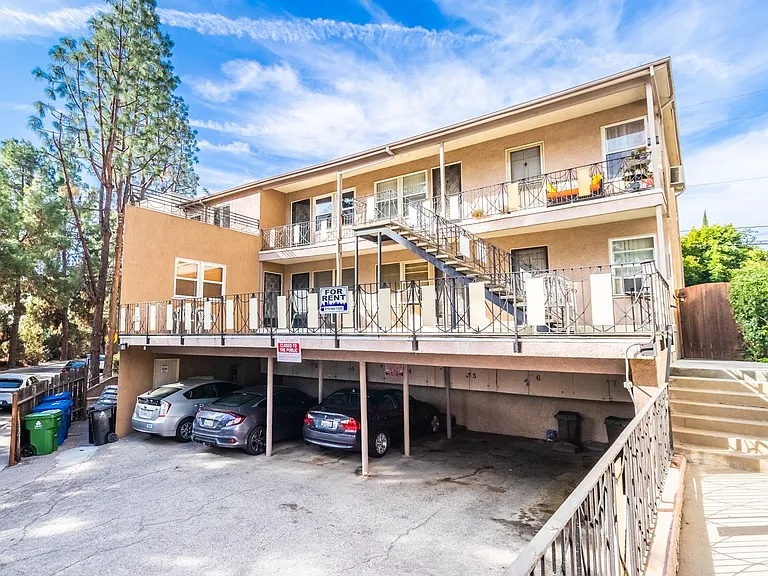 12125-29 Valleyheart Dr — Photo 1