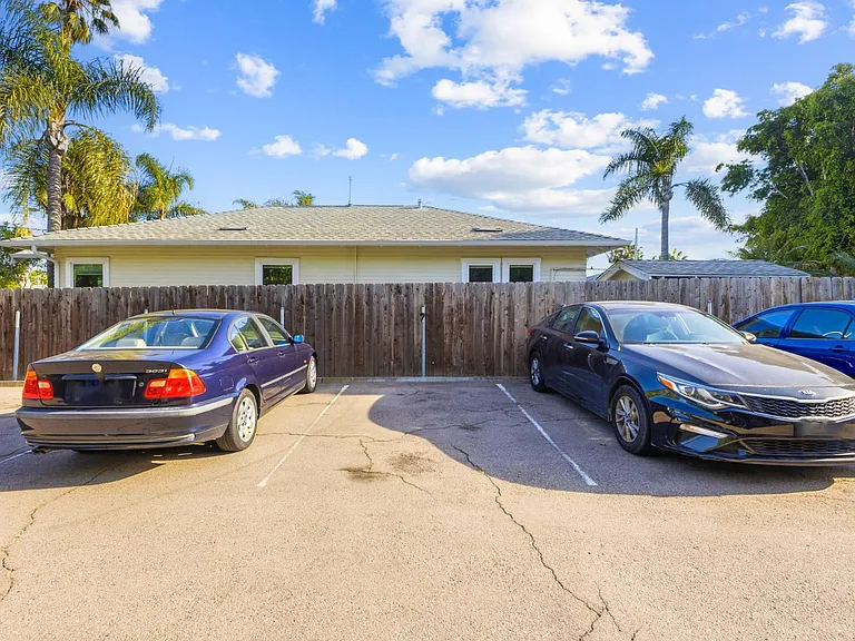 Unit Photo