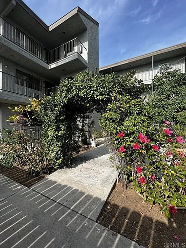 4120 Estrella Ave #14 Photo 1