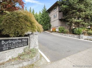 1035 SW Bertha Blvd APT 10, Portland, OR 97219