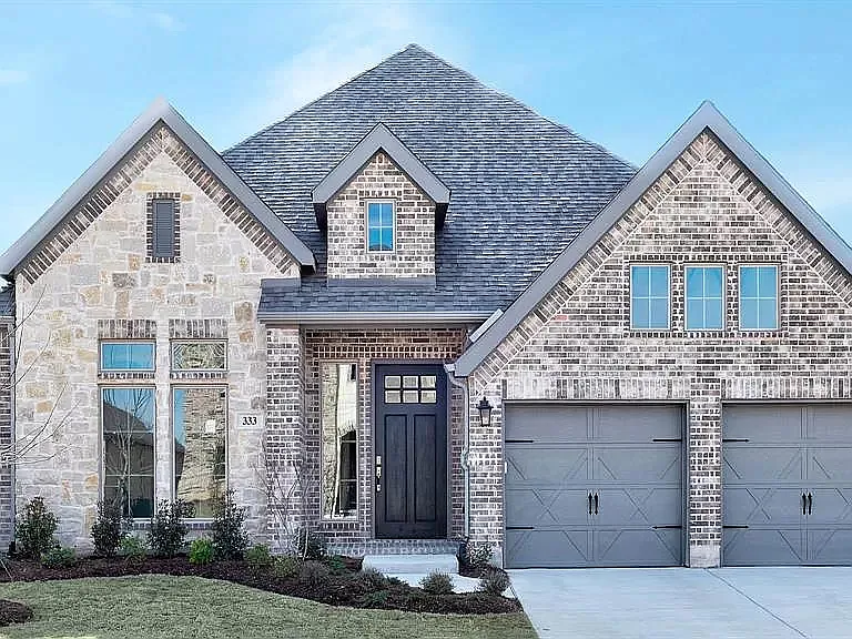 333 Cowling Dr — Photo 1