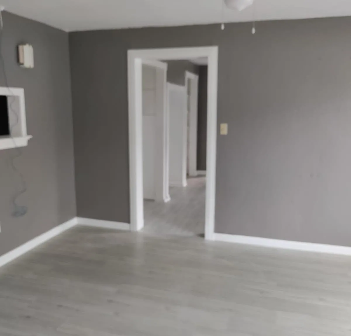 529 W Doddridge Ave — Photo 2
