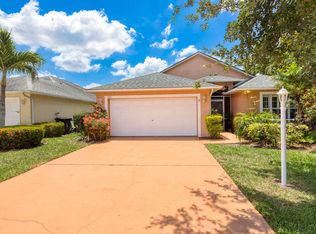 520 SW Cyrilla Trl, Port Saint Lucie, FL 34953