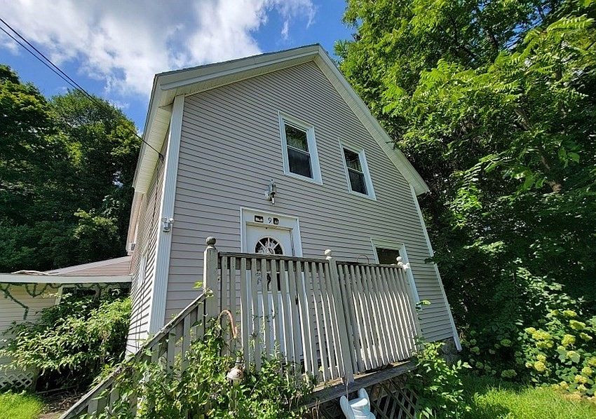 2nd image of 9 Belleview St