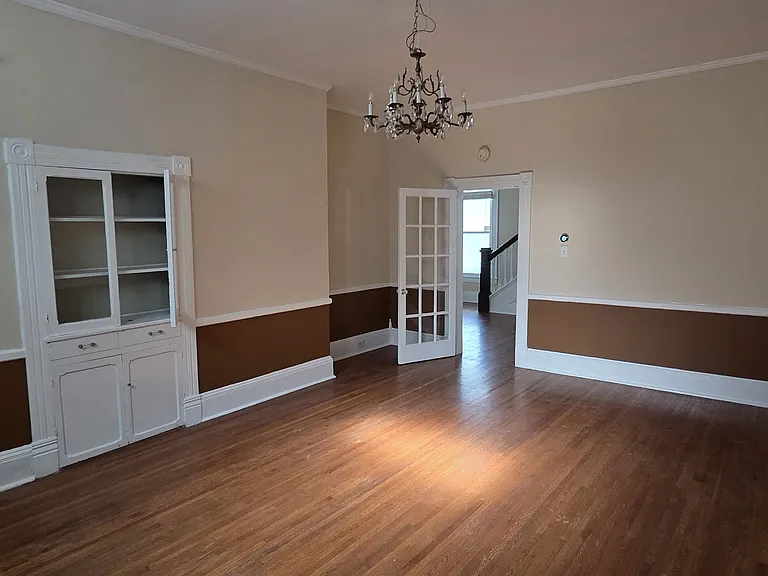 321 Pine St — Photo 11