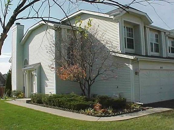 4th image of 842 Newbury Ct