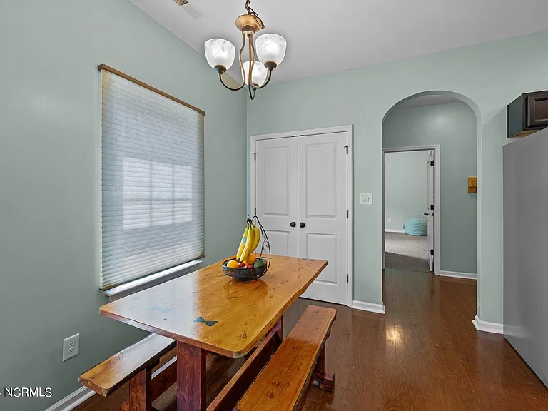 411 Palisades Way — Photo 17