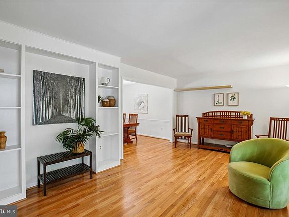 5th image of 9205 Macswain Pl