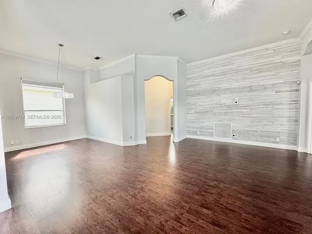 280 SW 167th Ave — Photo 8