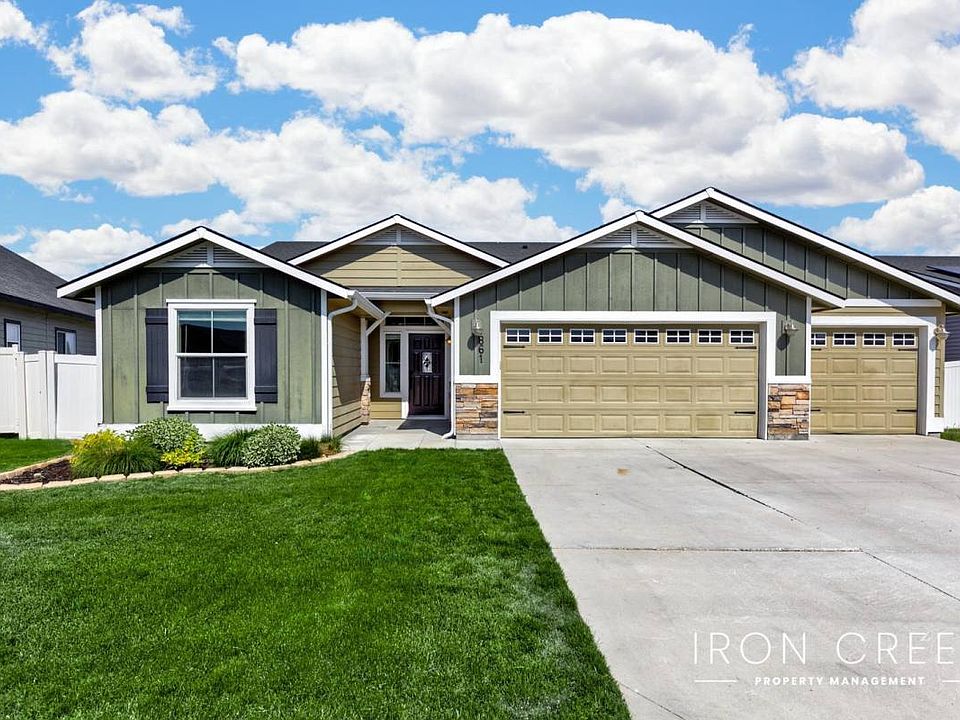 1st image of 861 S Beaver Creek Way