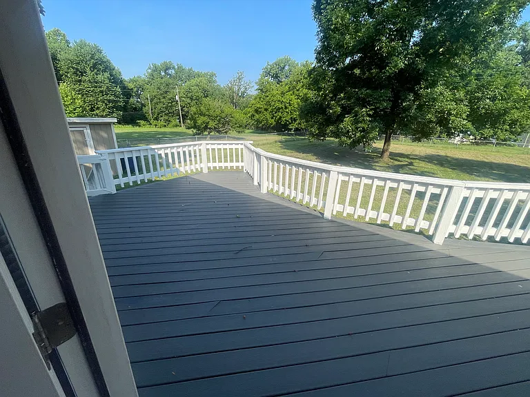 5211 River Rd — Photo 35