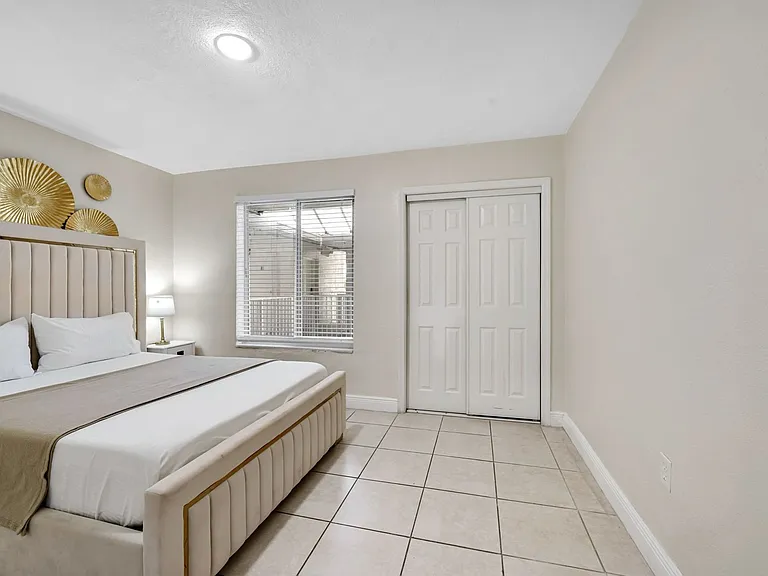 2268 NW 7th St — Photo 10