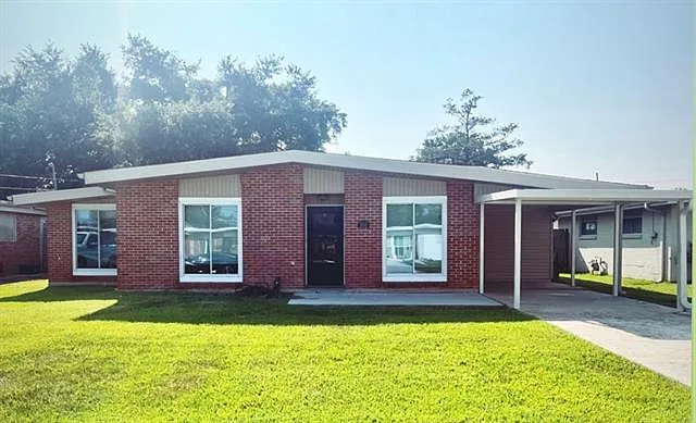 808 Cynthia Ave