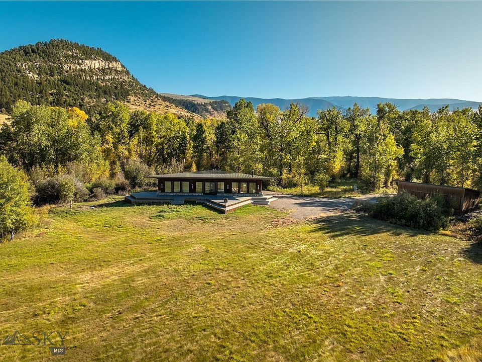 16th image of this home