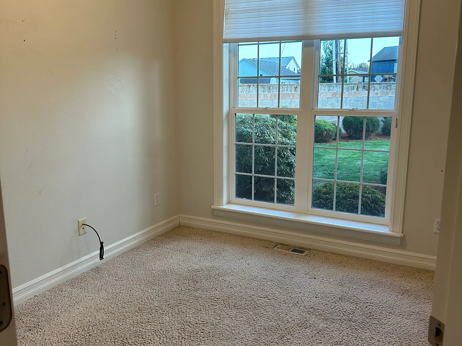 109 Shyrina Ct N — Photo 4