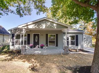 236 Virginia St, Brighton, IL 62012